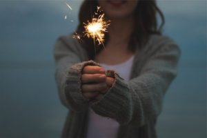 sparkler 677774 640